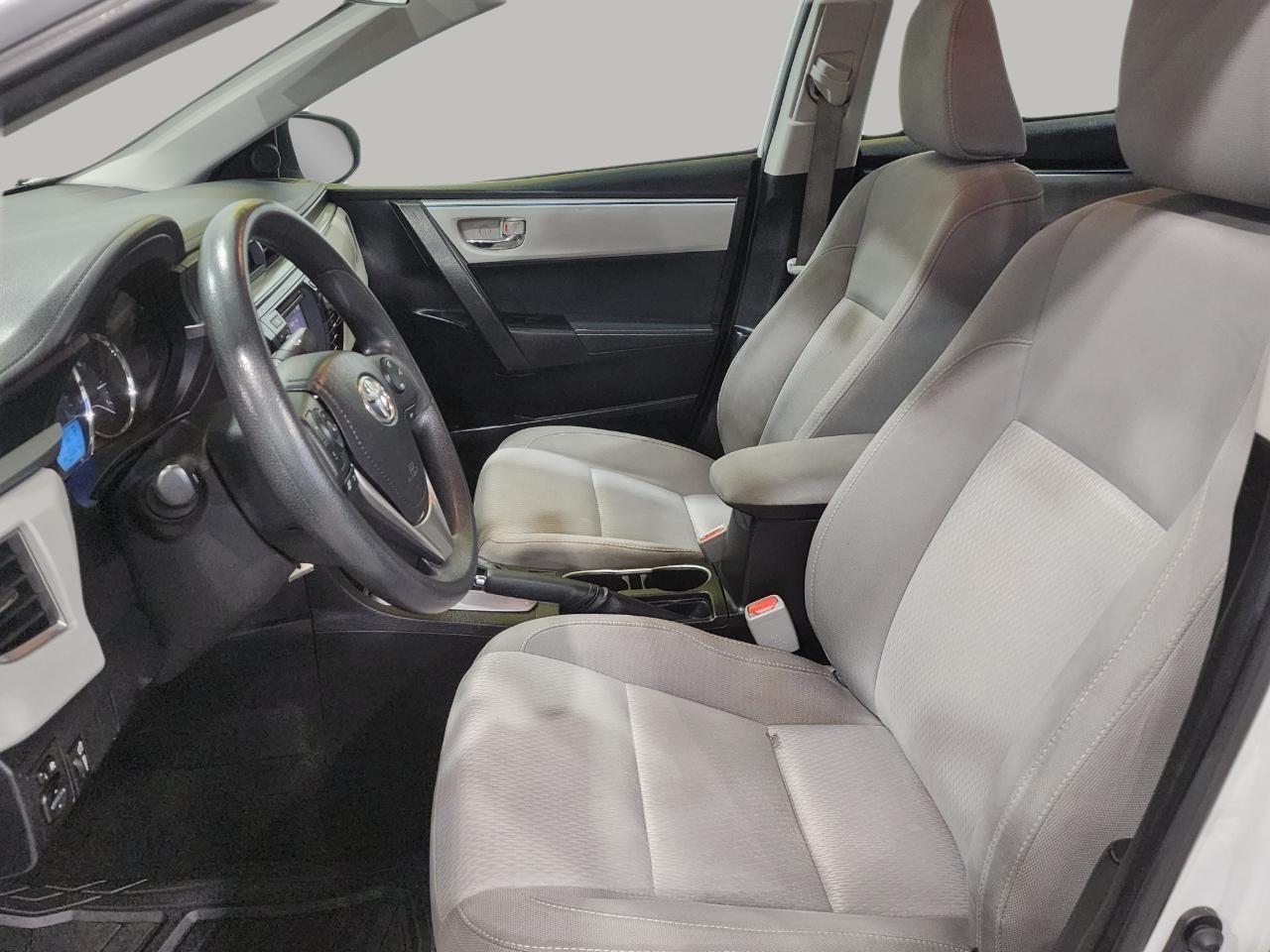 Toyota Corolla LE 2015