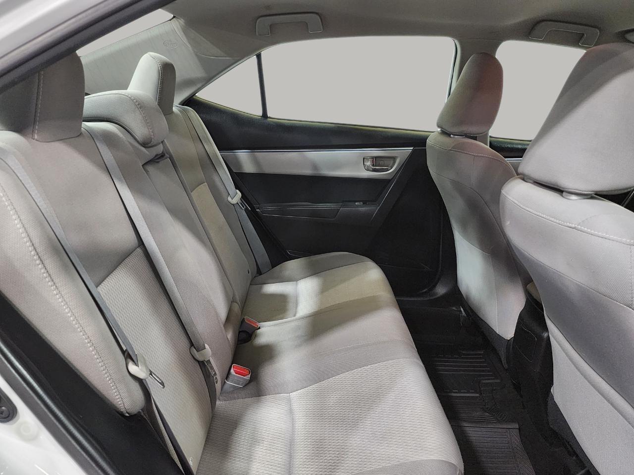 Toyota Corolla LE 2015