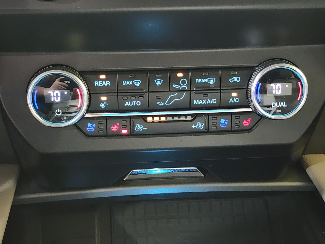 Ford Expedition XLT 4WD 2019