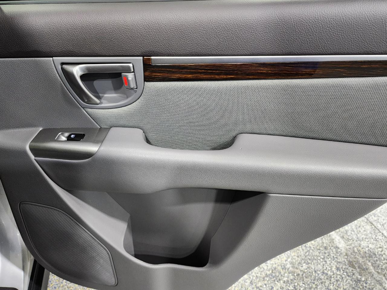 Hyundai Santa Fe  2011