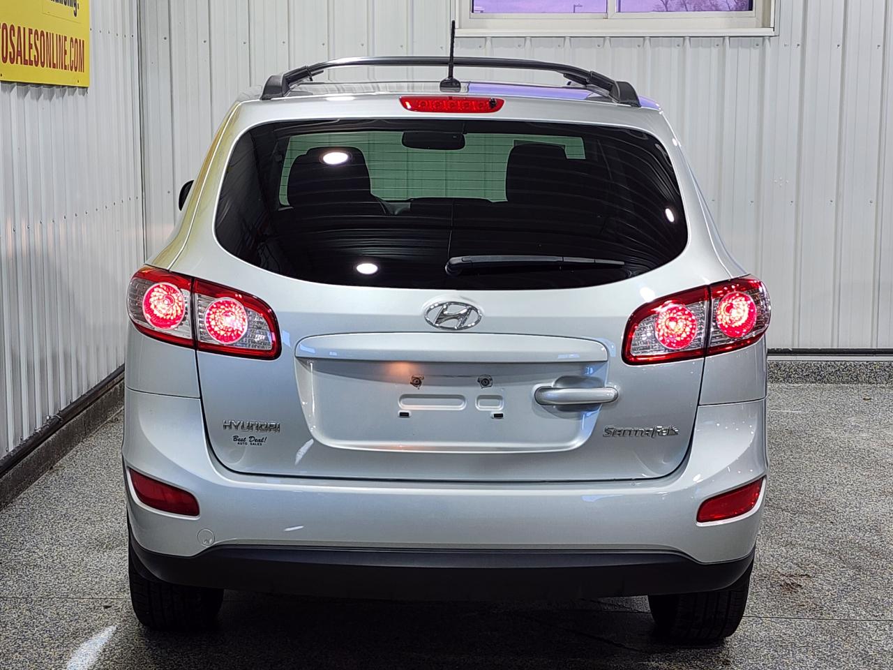 Hyundai Santa Fe  2011
