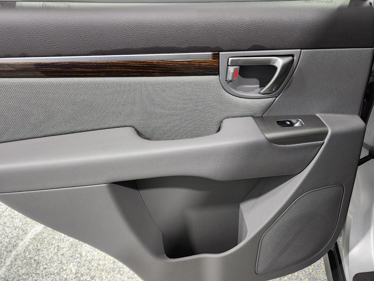 Hyundai Santa Fe  2011