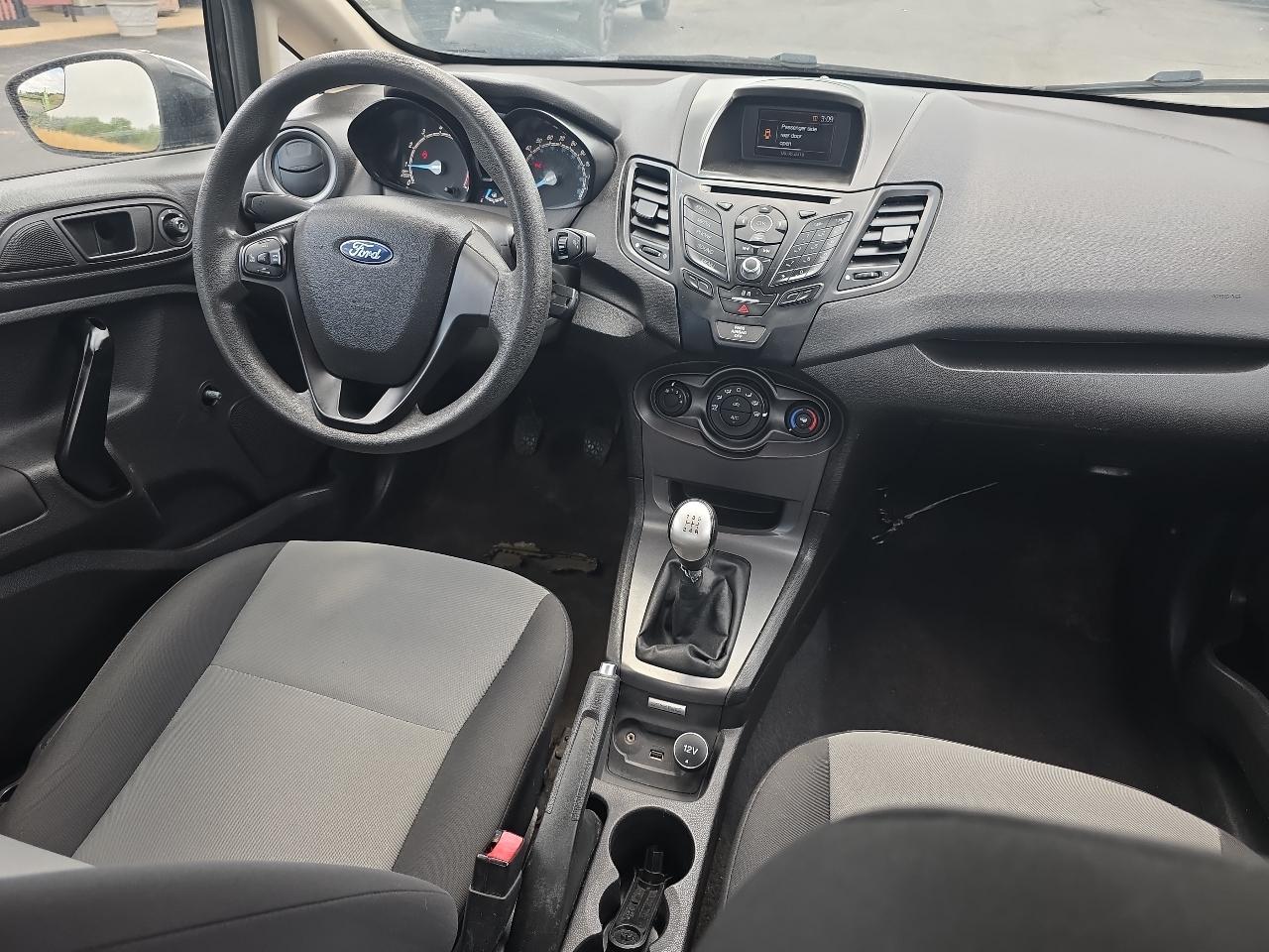 Ford Fiesta 4dr Sdn S 2019