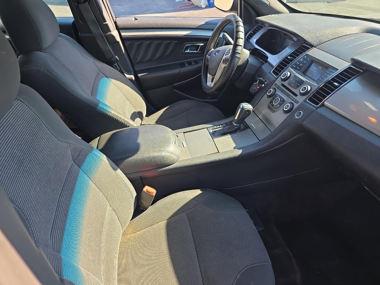 Ford Taurus SEL FWD 2015