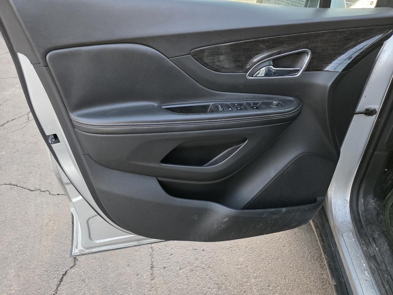 Buick Encore Convenience FWD 2014