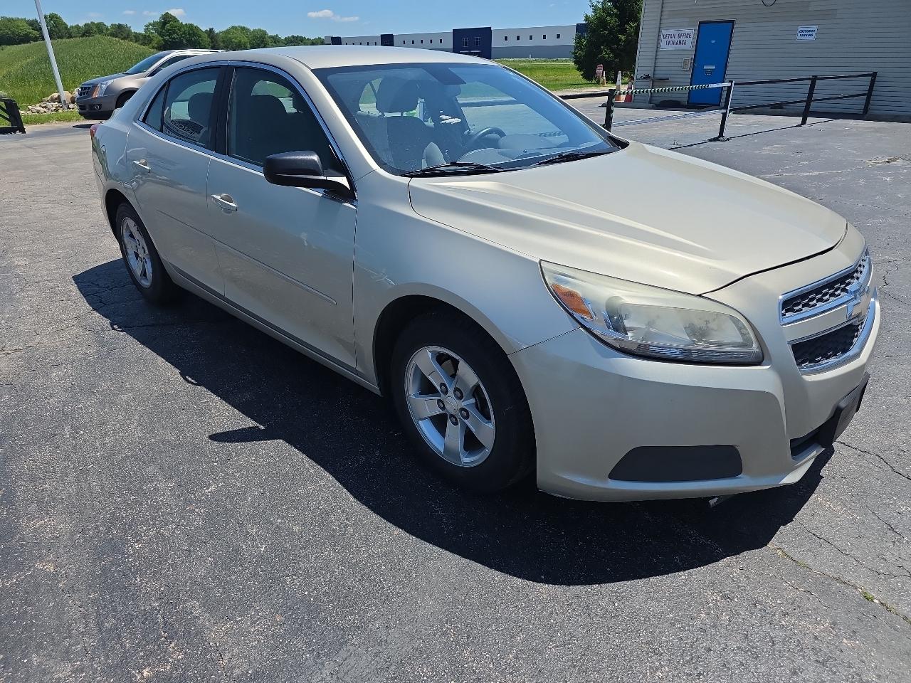 Chevrolet Malibu LS 2013