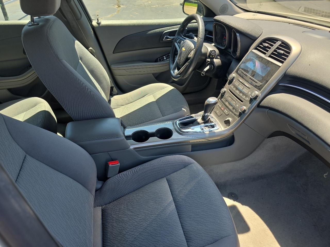 Chevrolet Malibu LS 2013