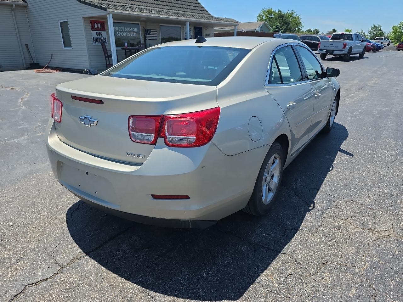Chevrolet Malibu LS 2013