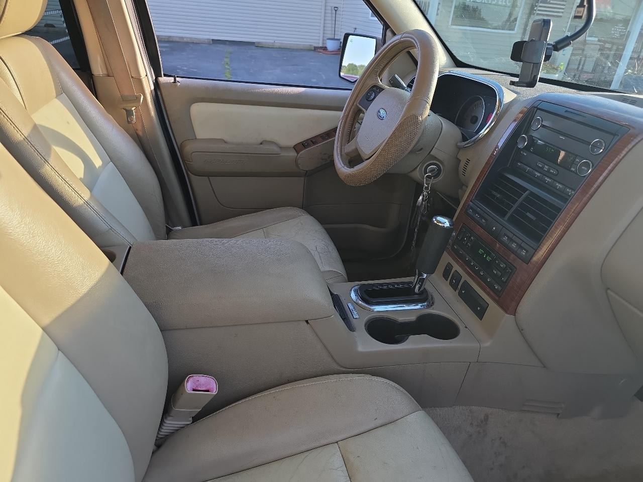 Ford Explorer 4WD 4dr V6 Eddie Bauer 2009