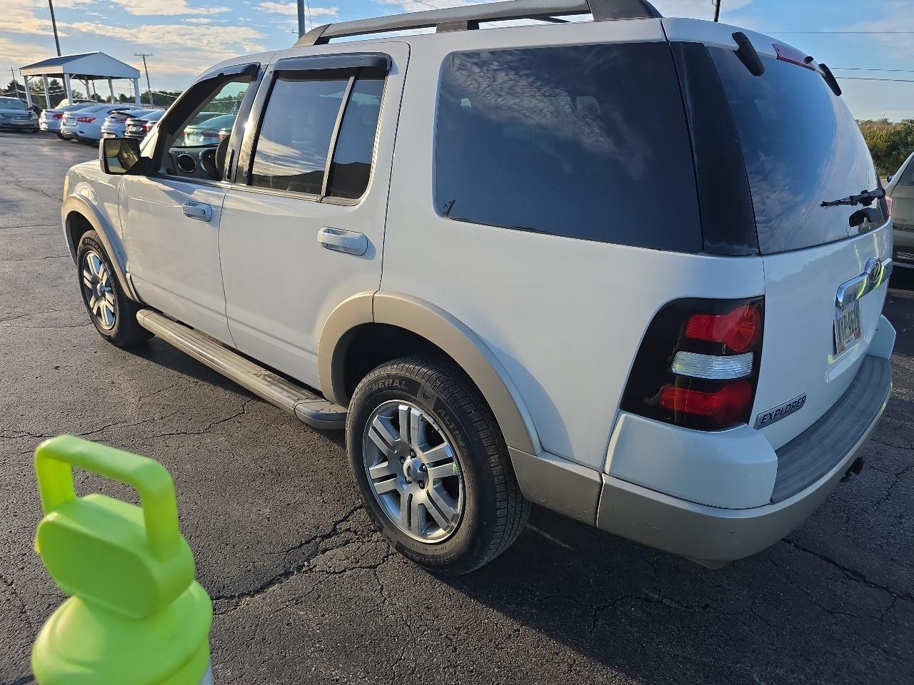 Ford Explorer 4WD 4dr V6 Eddie Bauer 2009