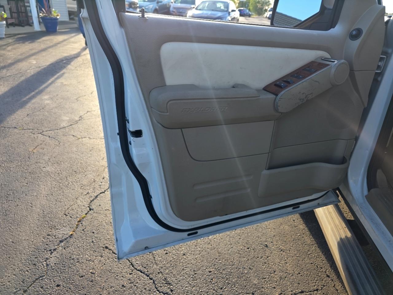 Ford Explorer 4WD 4dr V6 Eddie Bauer 2009