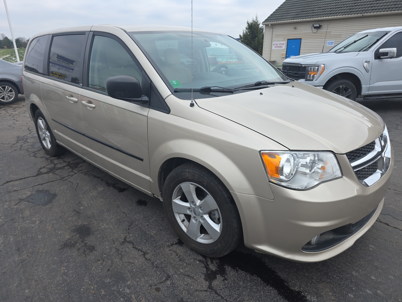 Dodge Grand Caravan SE 2013