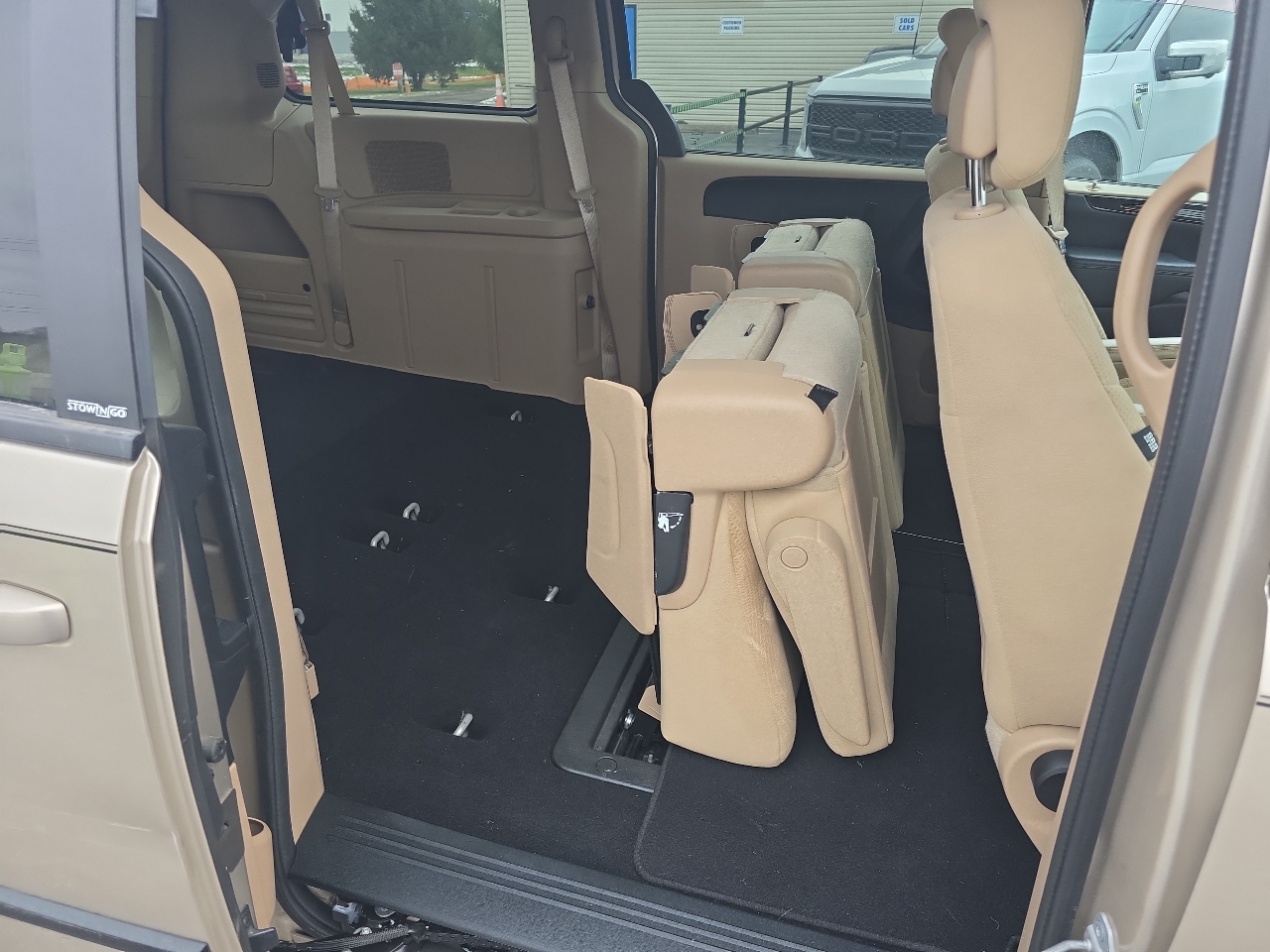 Dodge Grand Caravan SE 2013