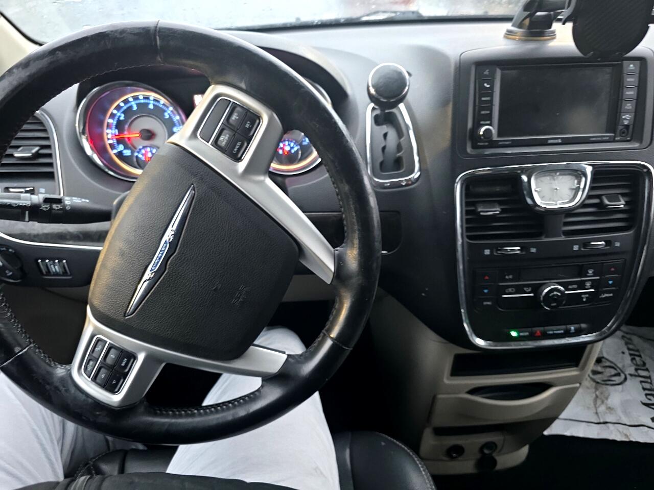 Chrysler Town & Country Touring 2014