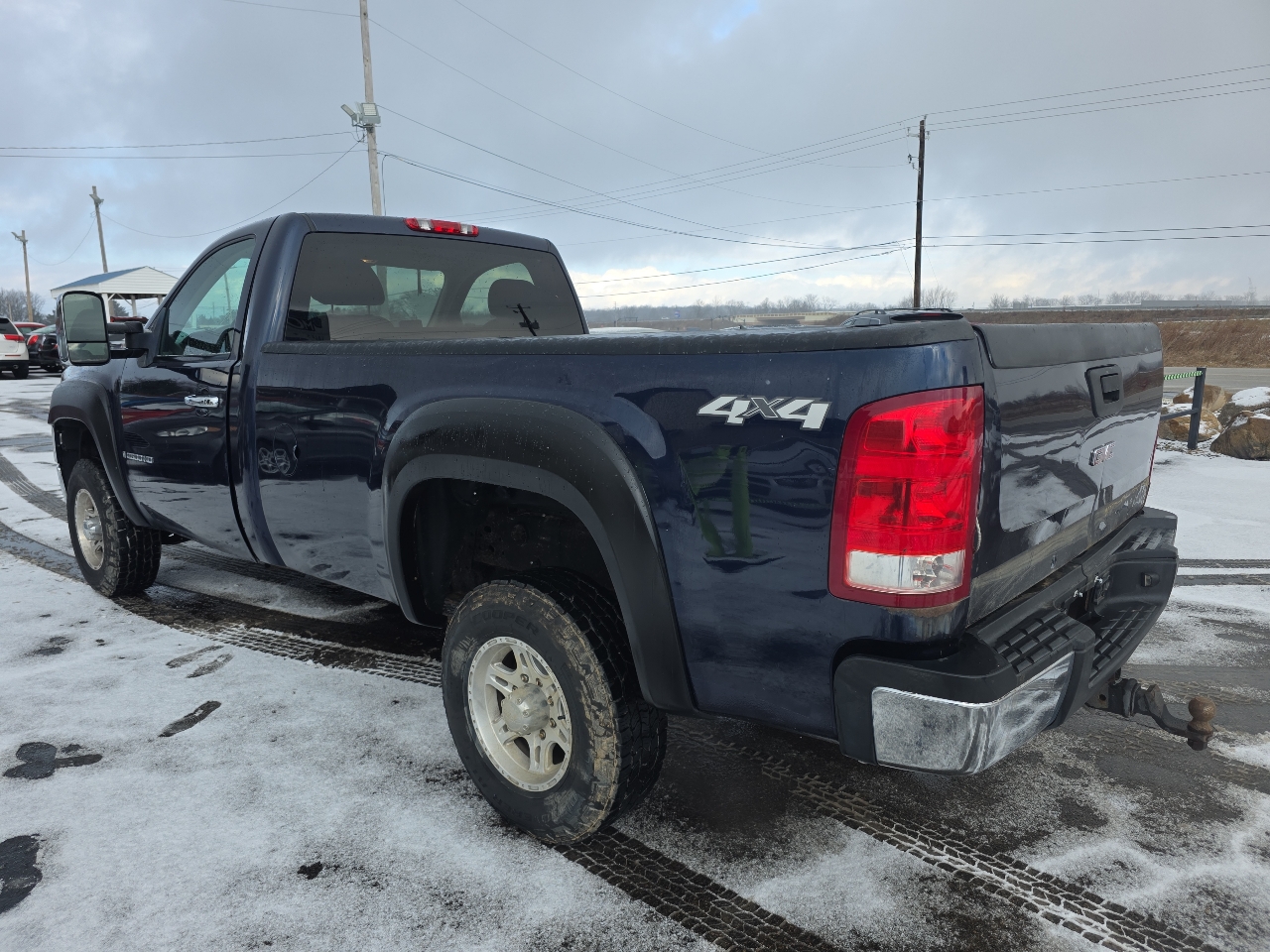 GMC Sierra 2500HD 4WD Reg Cab 142" 2009