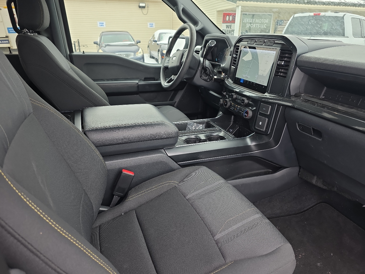 Ford F-150 STX SuperCrew 4WD 2024