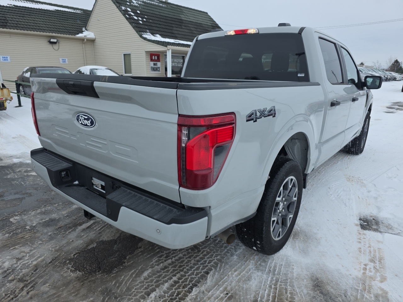 Ford F-150 STX SuperCrew 4WD 2024