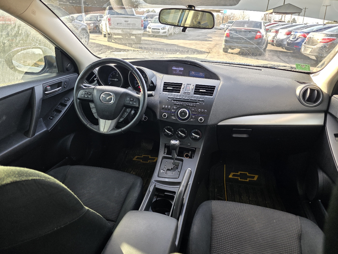 Mazda MAZDA3 i Touring 4-door 2012