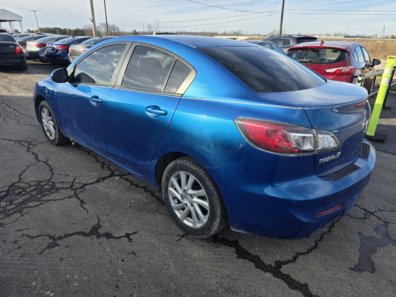 Mazda MAZDA3 i Touring 4-door 2012