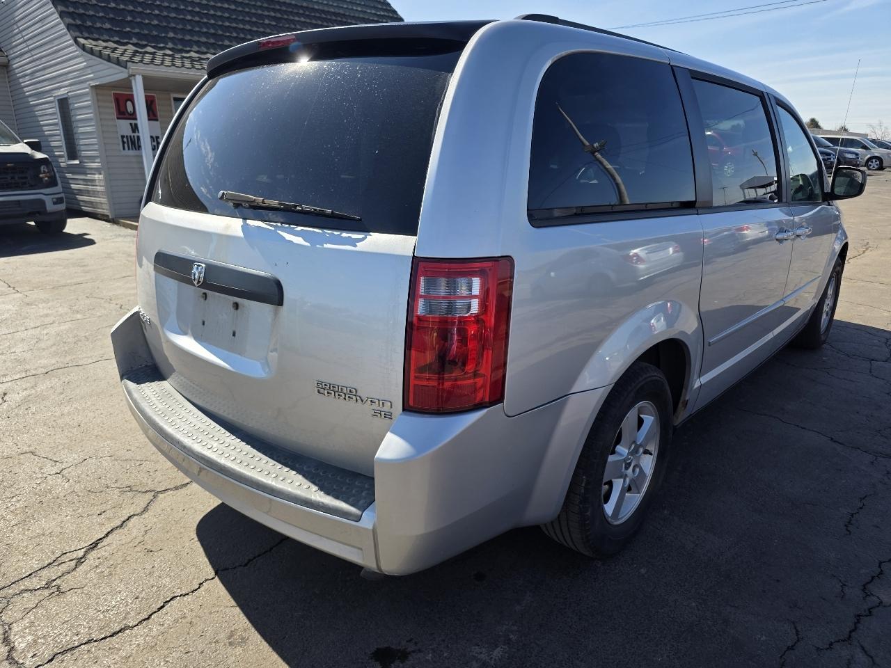 Dodge Grand Caravan SE 2010