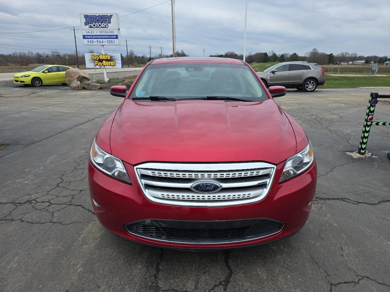 Ford Taurus 4dr Sdn SHO AWD 2010