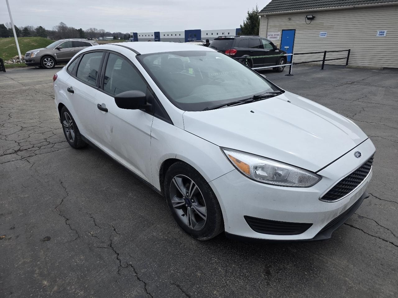 Ford Focus 4dr Sdn S 2016