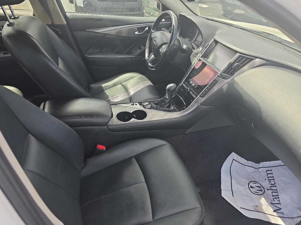 Infiniti Q50 2.0t Premium AWD 2017