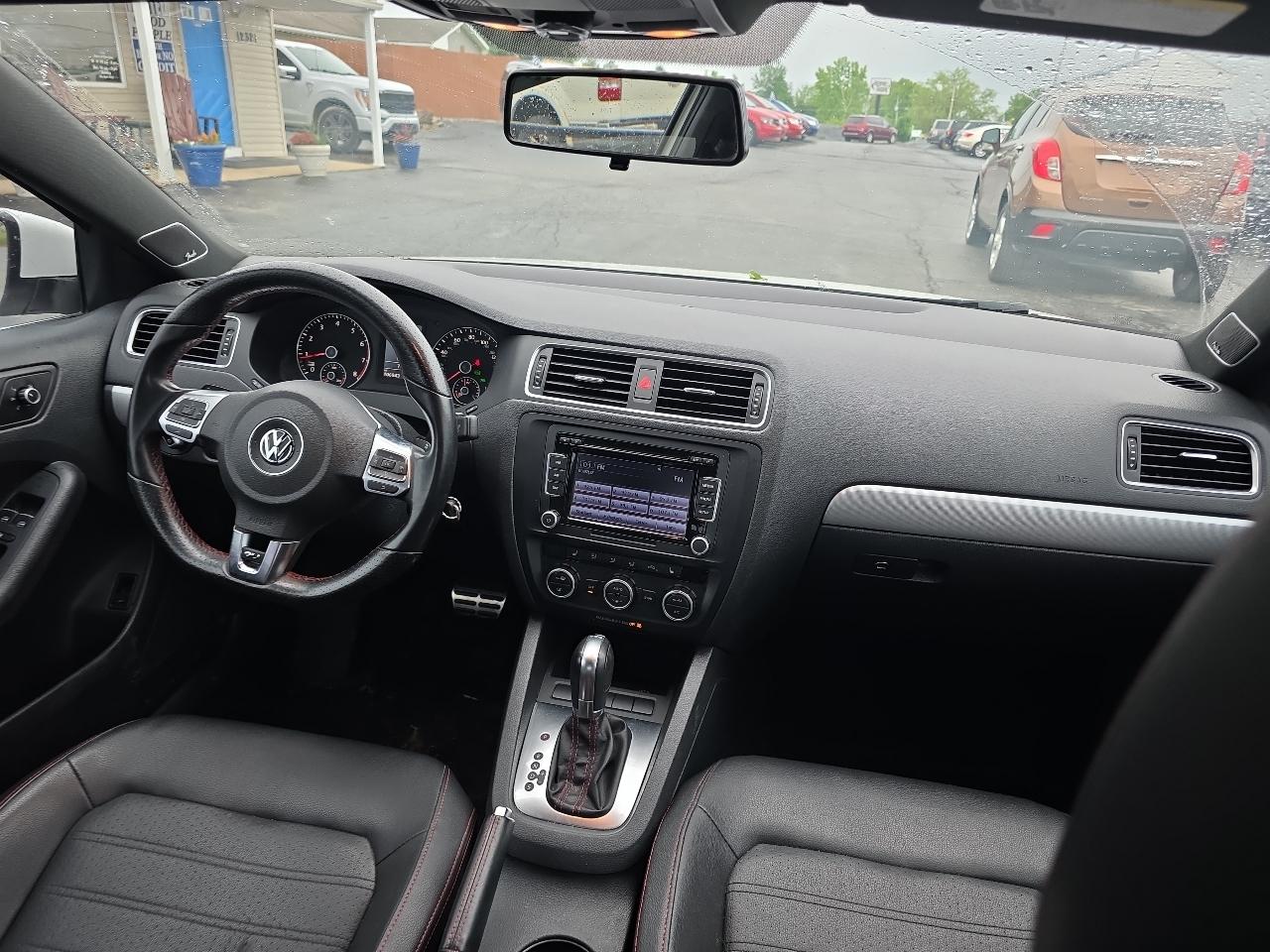 Volkswagen GLI 4dr Sdn DSG PZEV 2013
