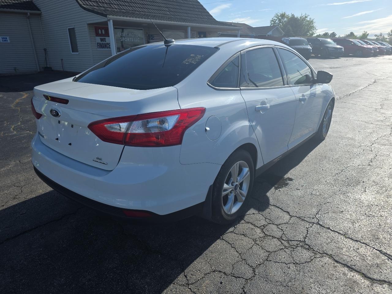 Ford Focus 4dr Sdn SE 2014