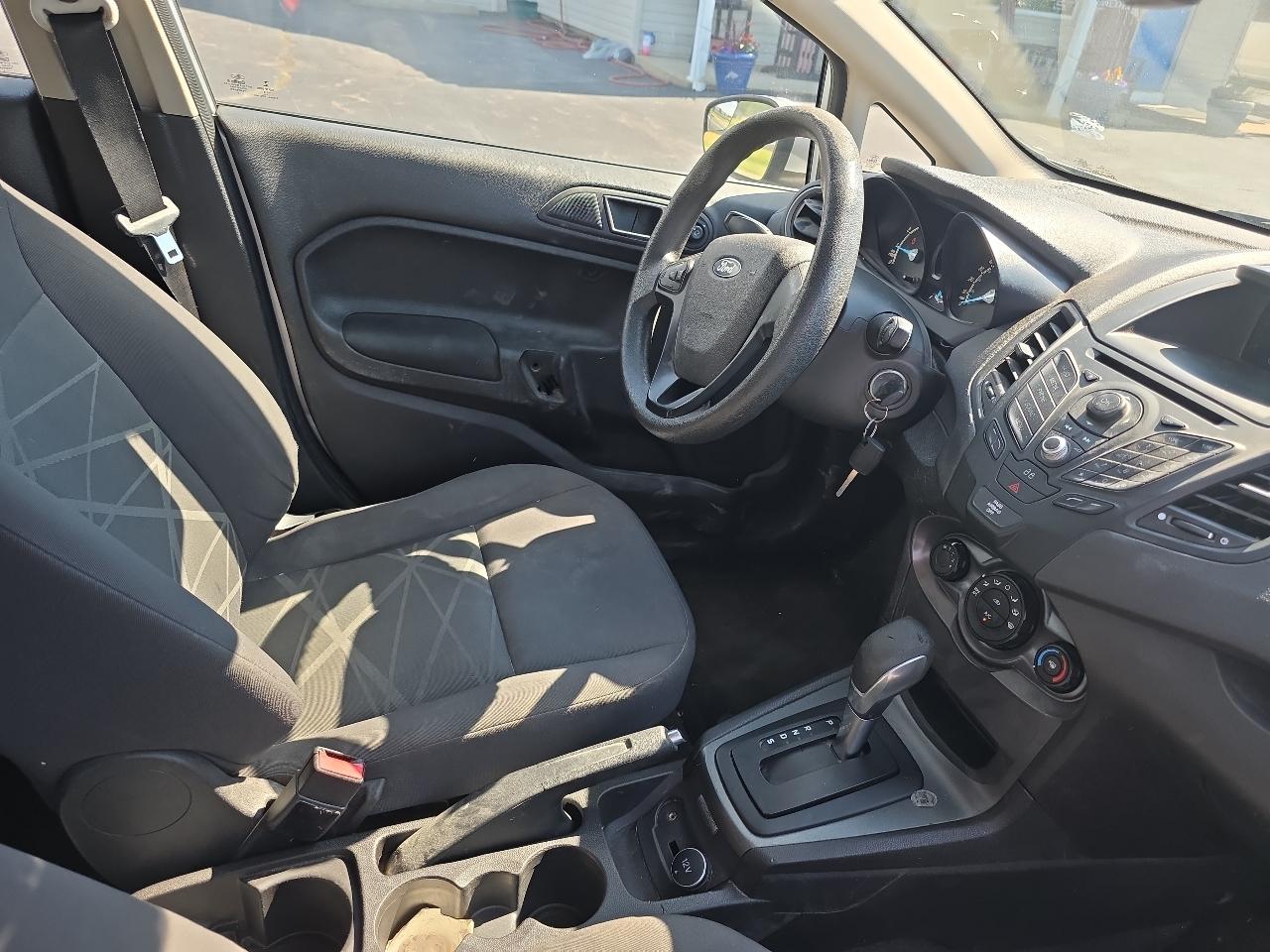 Ford Fiesta 5dr HB S 2014