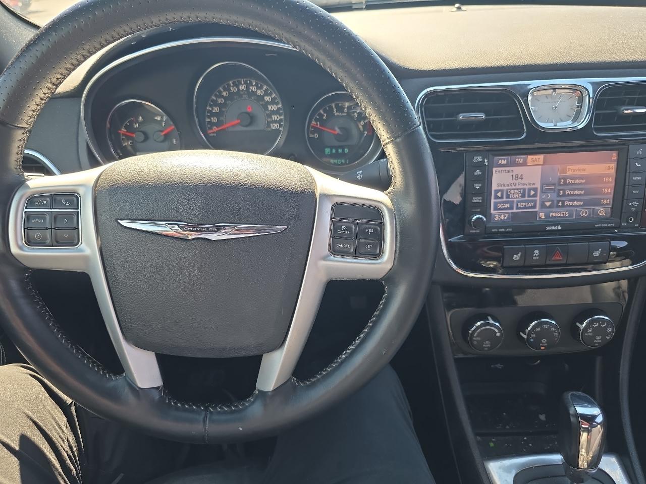 Chrysler 200 4dr Sdn Limited 2013