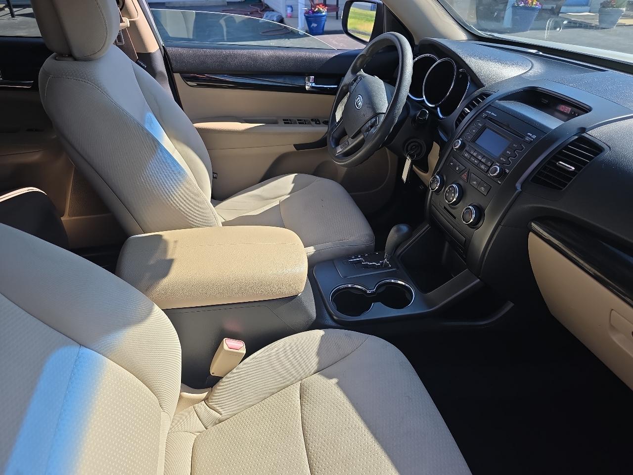 Kia Sorento 2WD 4dr I4 LX 2013