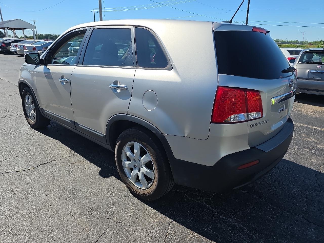 Kia Sorento 2WD 4dr I4 LX 2013