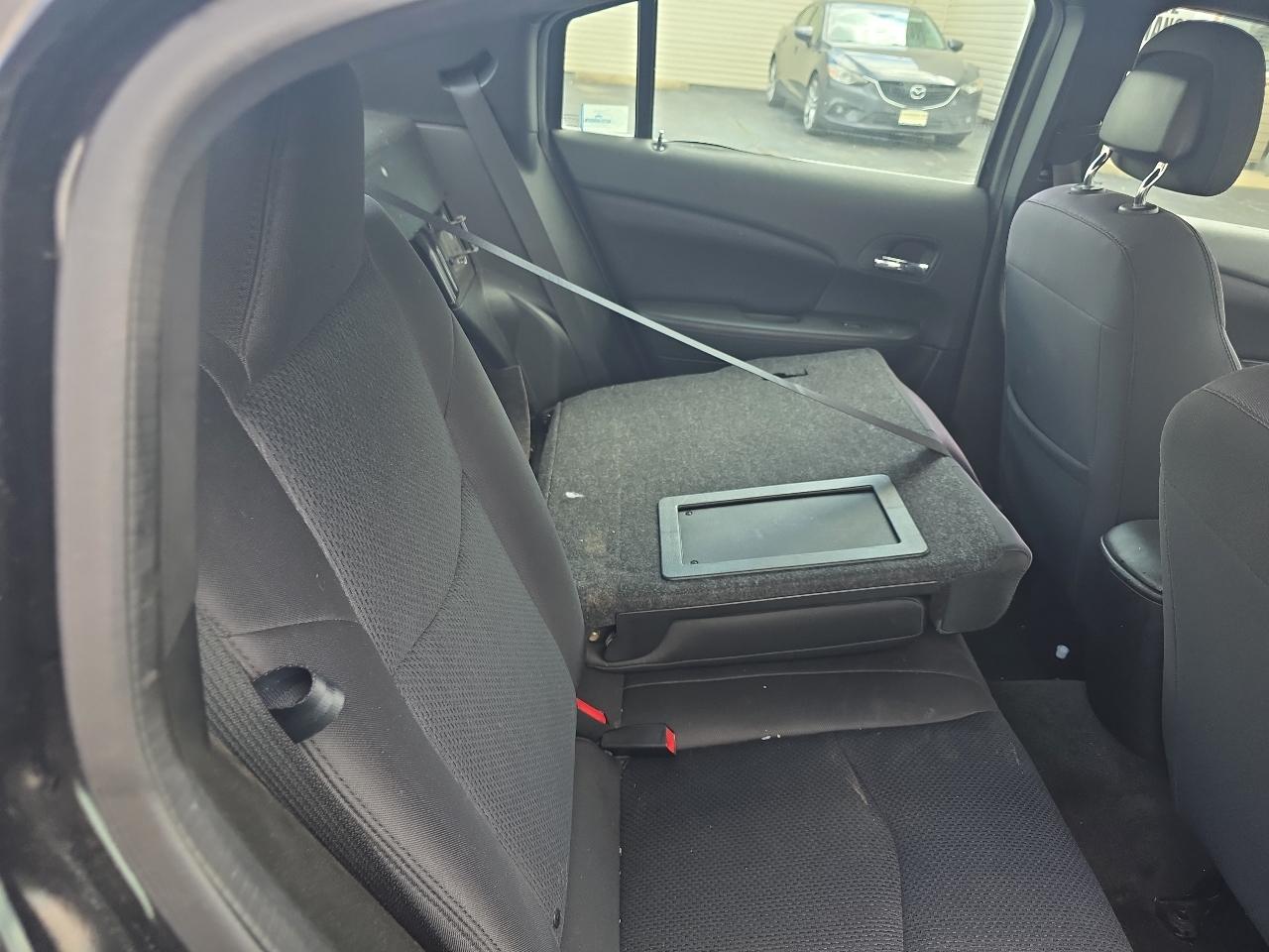 Chrysler 200 4dr Sdn LX 2013