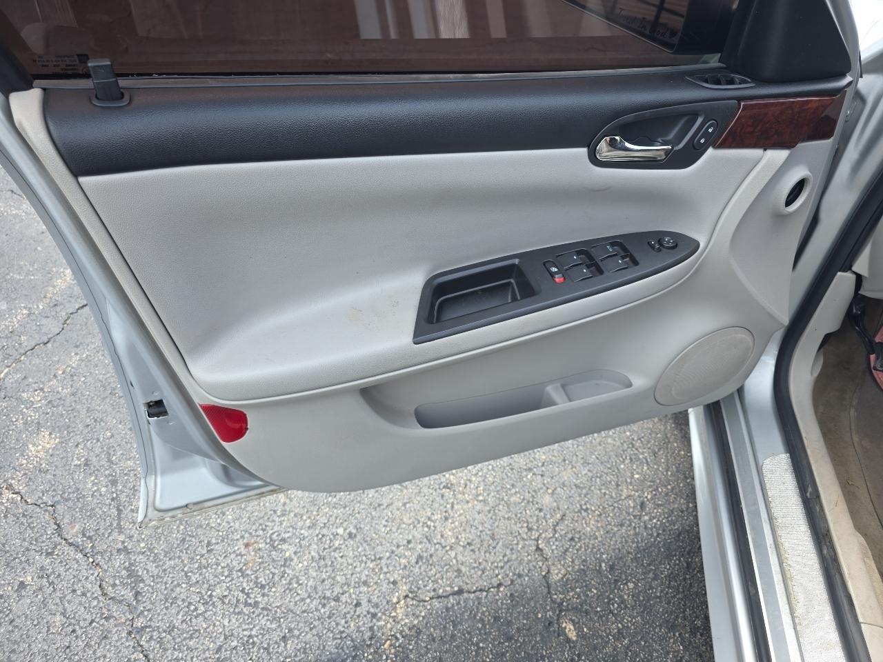 Chevrolet Impala 4dr Sdn LS Fleet 2011