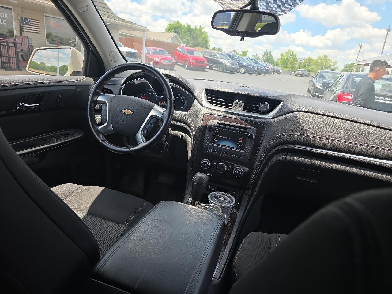 Chevrolet Traverse FWD 4dr LT w/1LT 2015