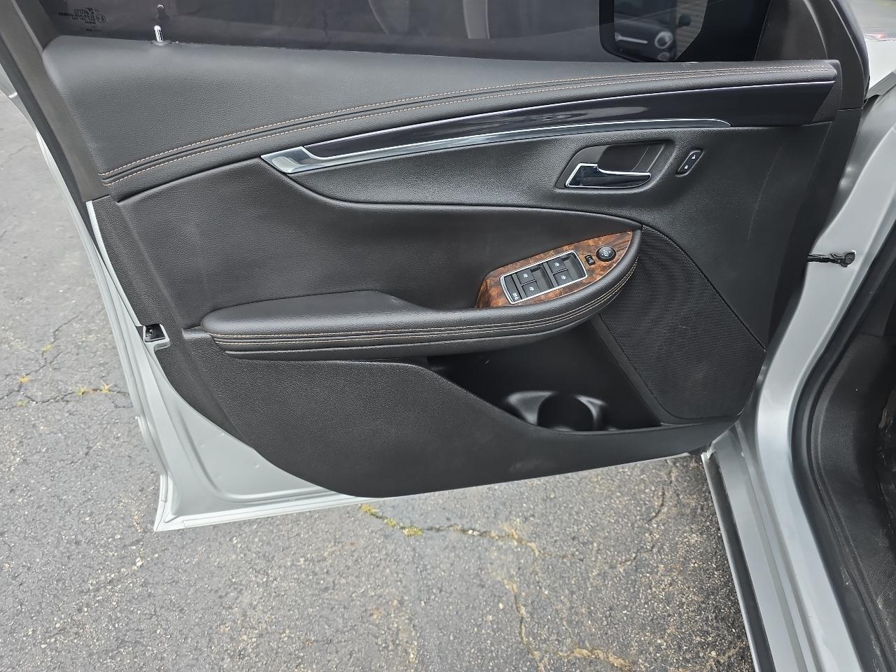 Chevrolet Impala 4dr Sdn LT w/2LT 2015