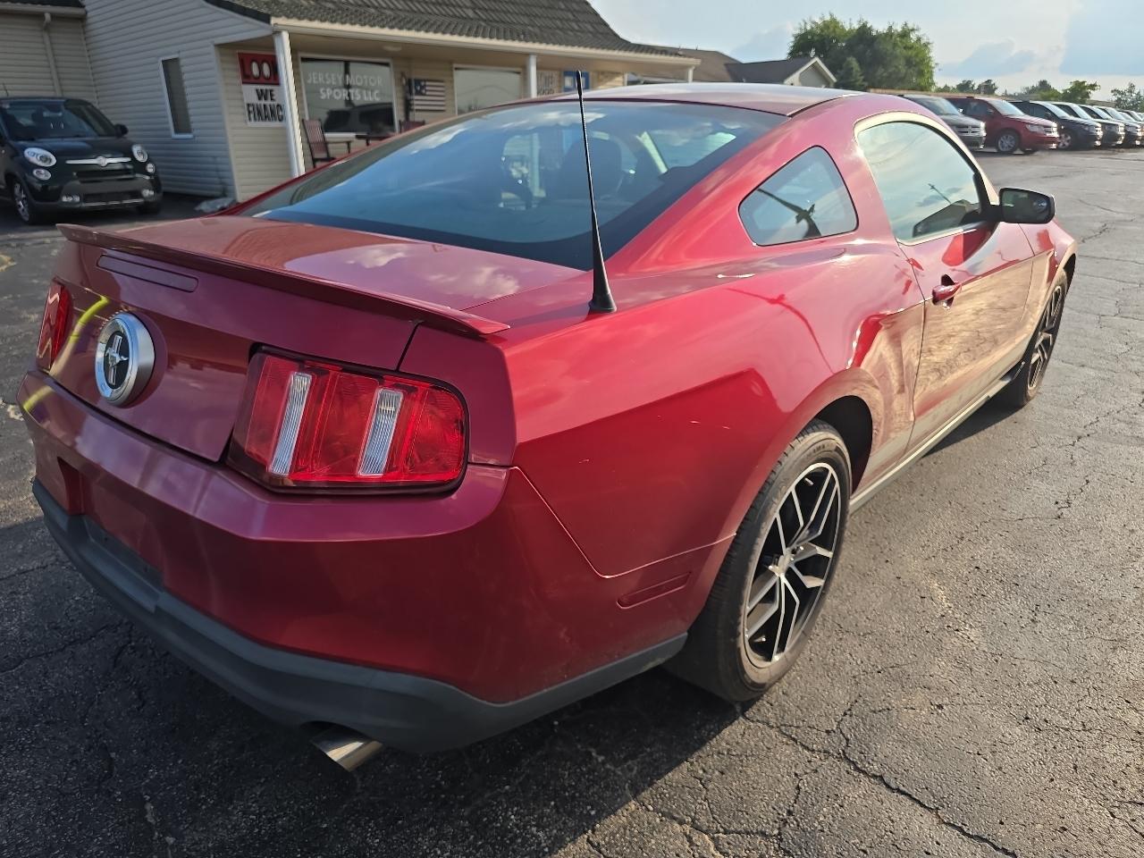 Ford Mustang 2dr Cpe V6 2010