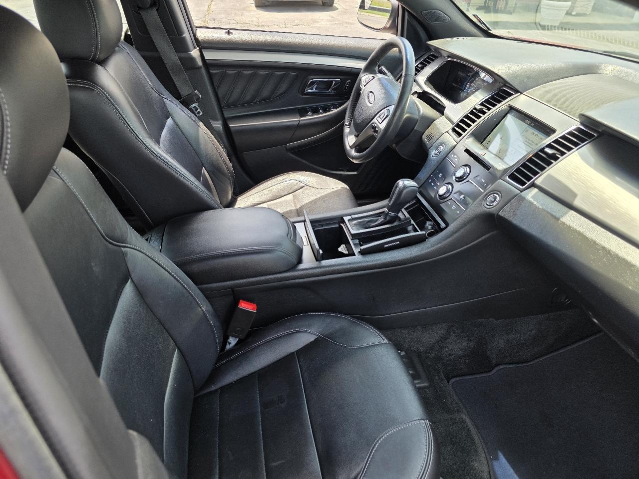 Ford Taurus 4dr Sdn SEL FWD 2016