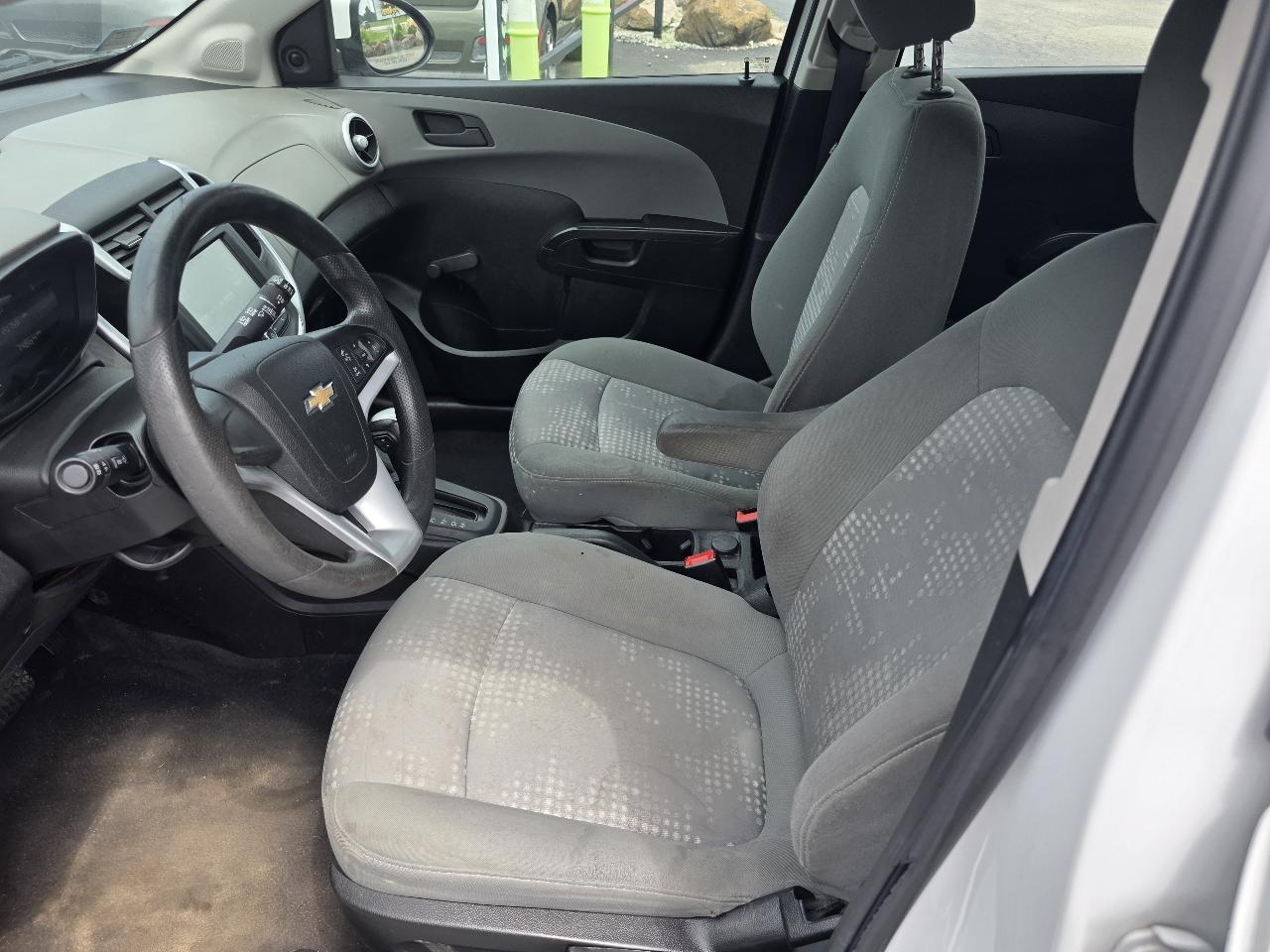 Chevrolet Sonic 5dr HB Auto LT w/1FL 2017