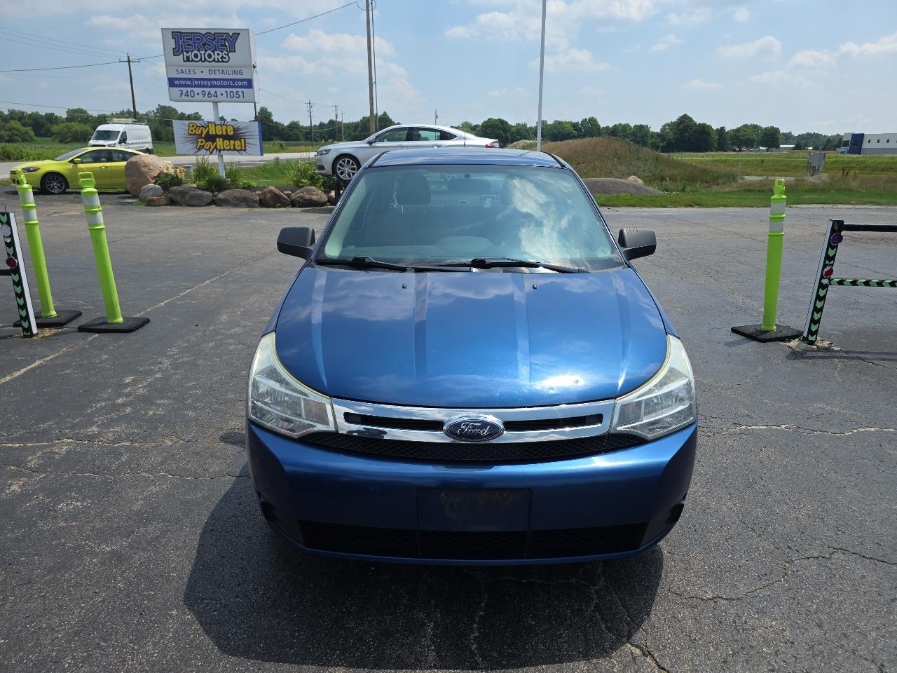 Ford Focus 4dr Sdn SES 2008