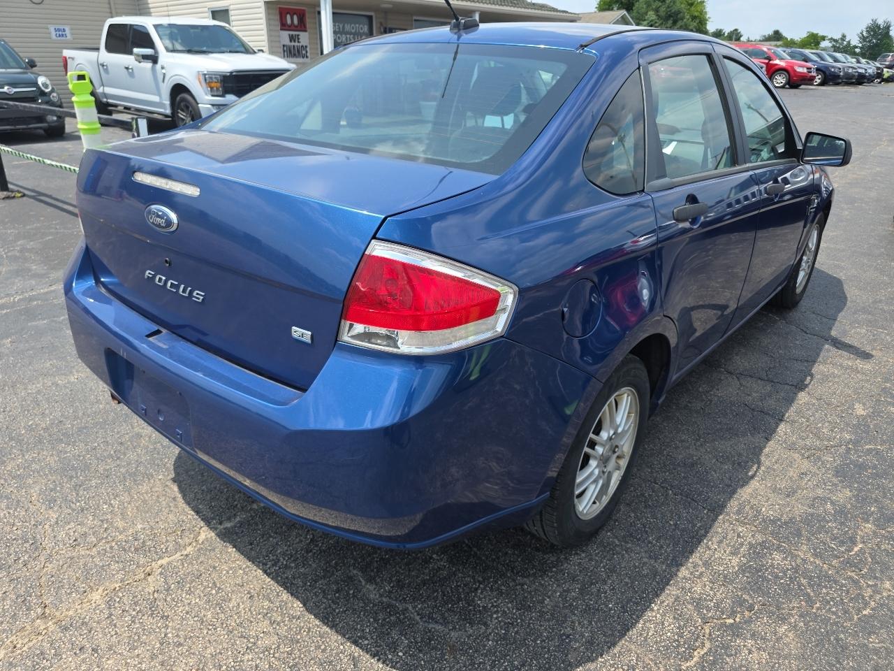 Ford Focus 4dr Sdn SES 2008