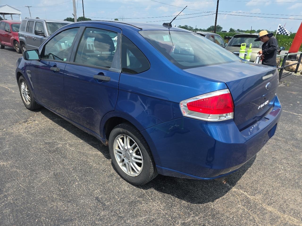 Ford Focus 4dr Sdn SES 2008