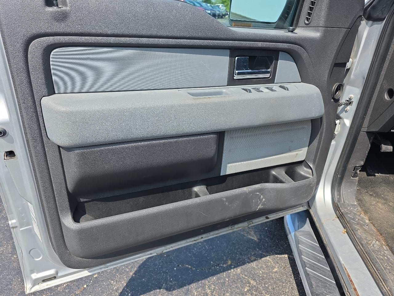 Ford F-150 4WD SuperCrew 145" King Ranch 2013