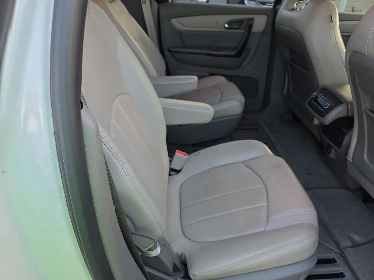 Chevrolet Traverse FWD 4dr Premier 2017