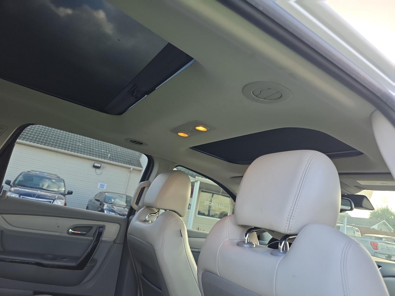 Chevrolet Traverse FWD 4dr Premier 2017