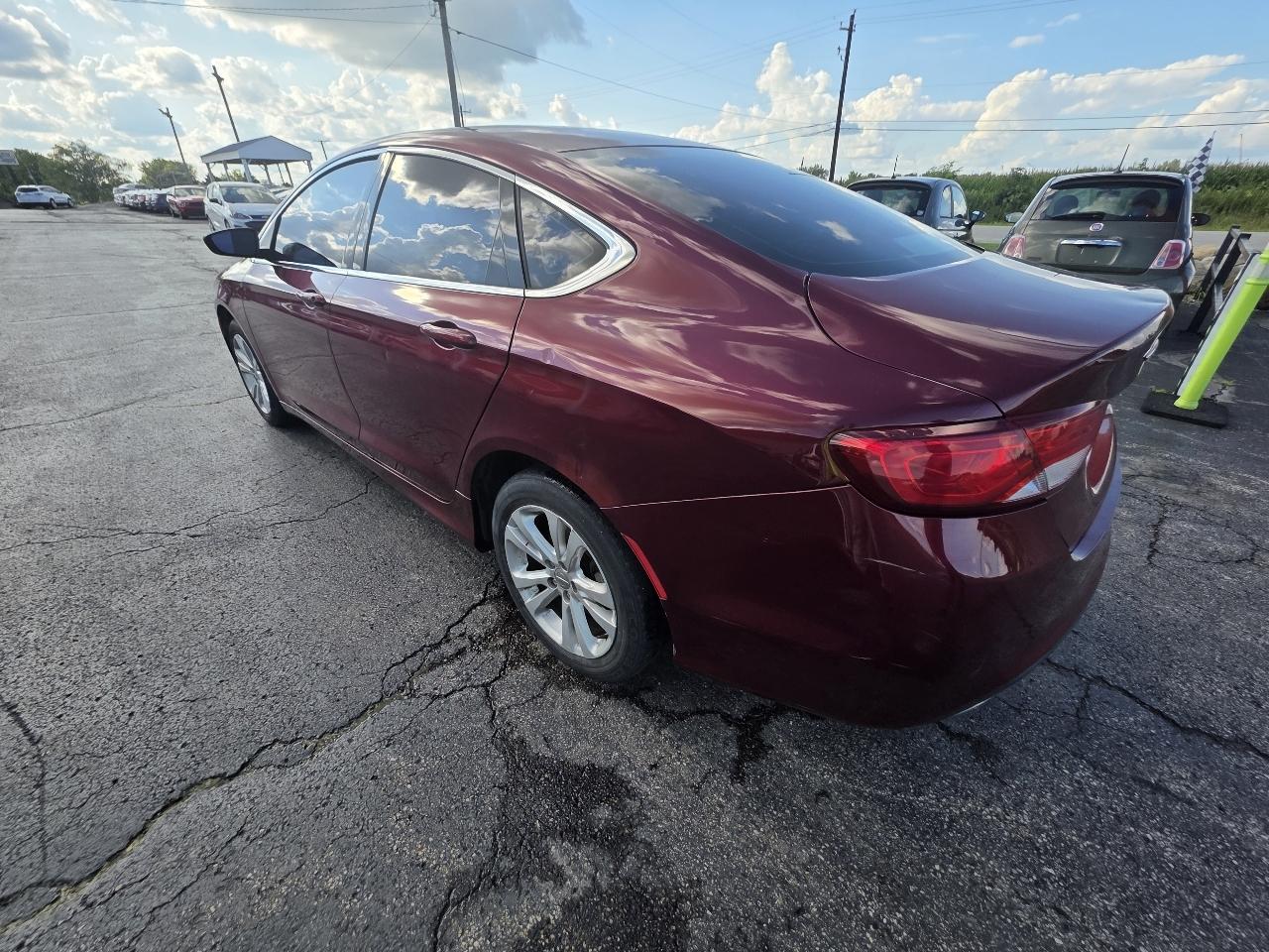 Chrysler 200 4dr Sdn Limited FWD 2015