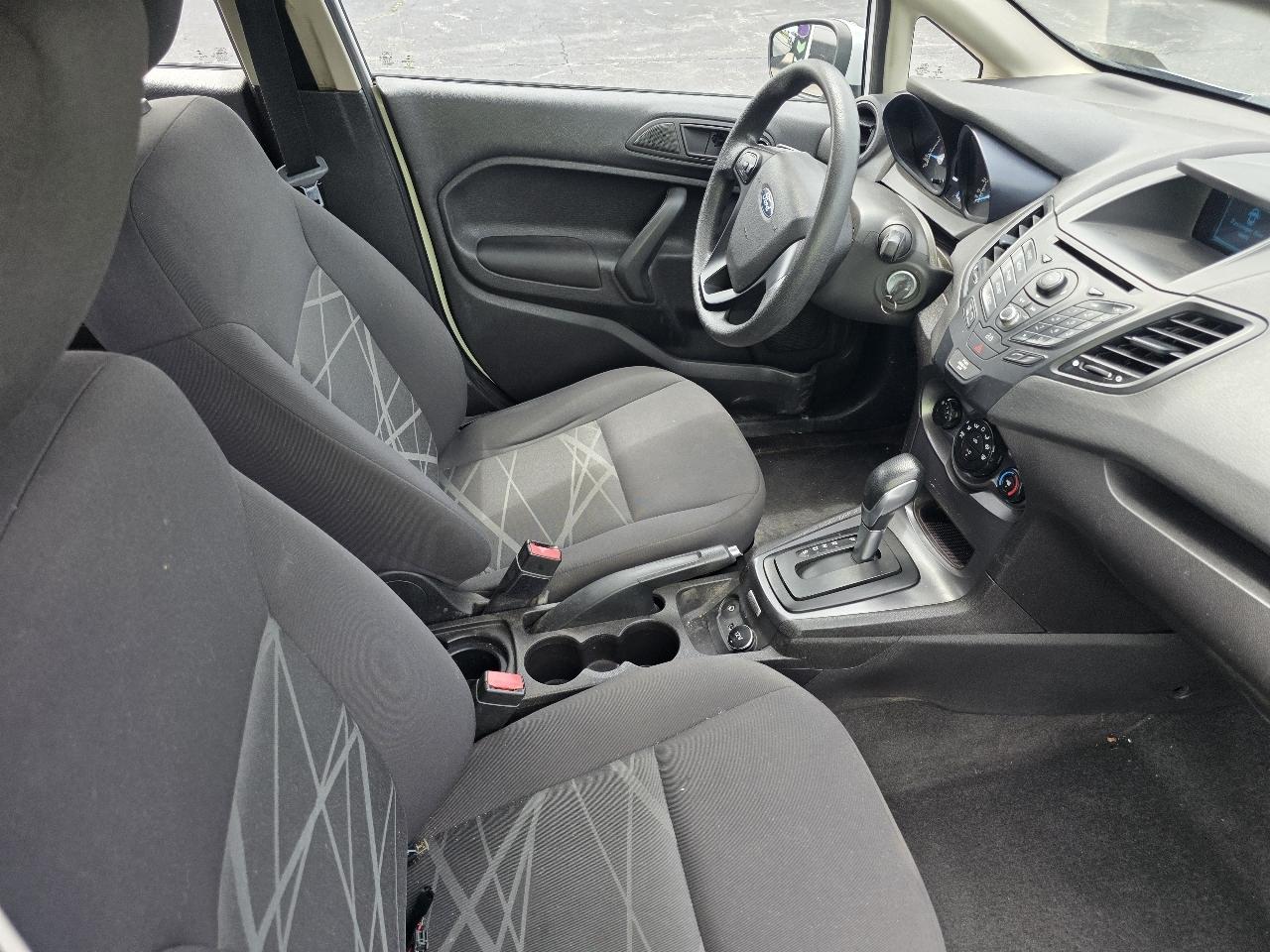 Ford Fiesta 5dr HB S 2014