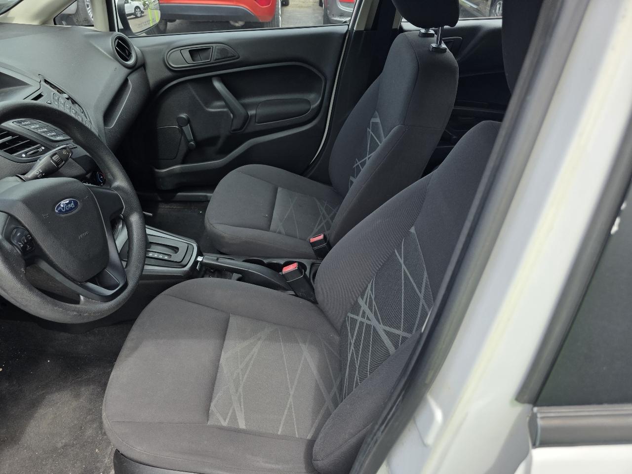 Ford Fiesta 5dr HB S 2014