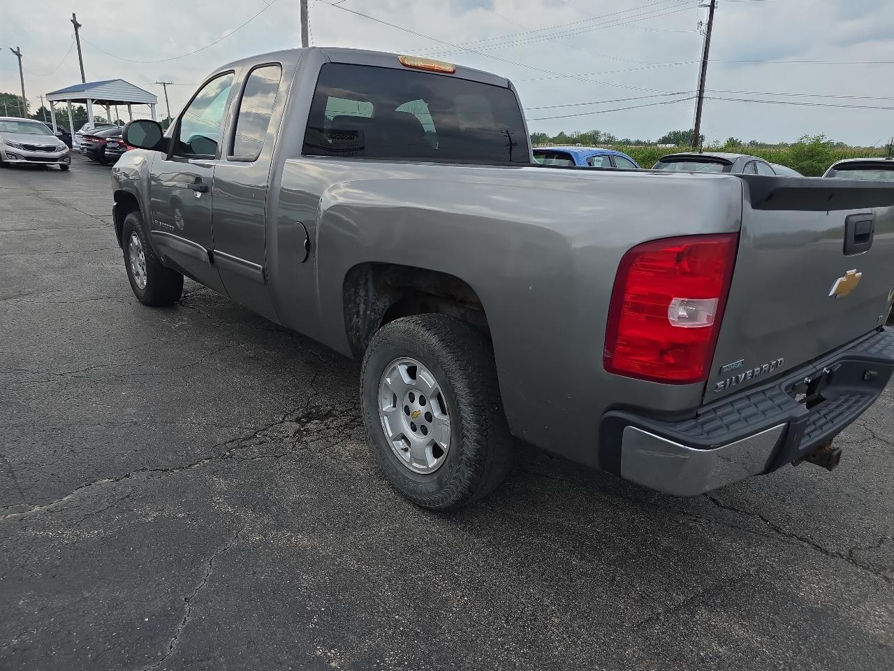 Chevrolet Silverado 1500 4WD Ext Cab 143.5" LT 2012